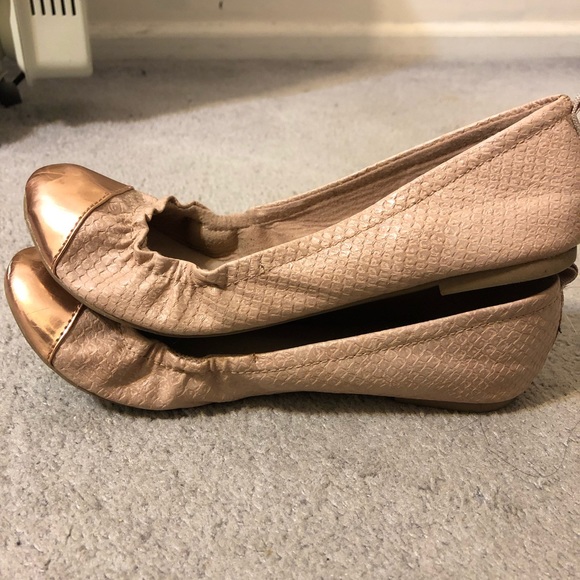 AE Rose Gold Flats - Picture 8 of 8